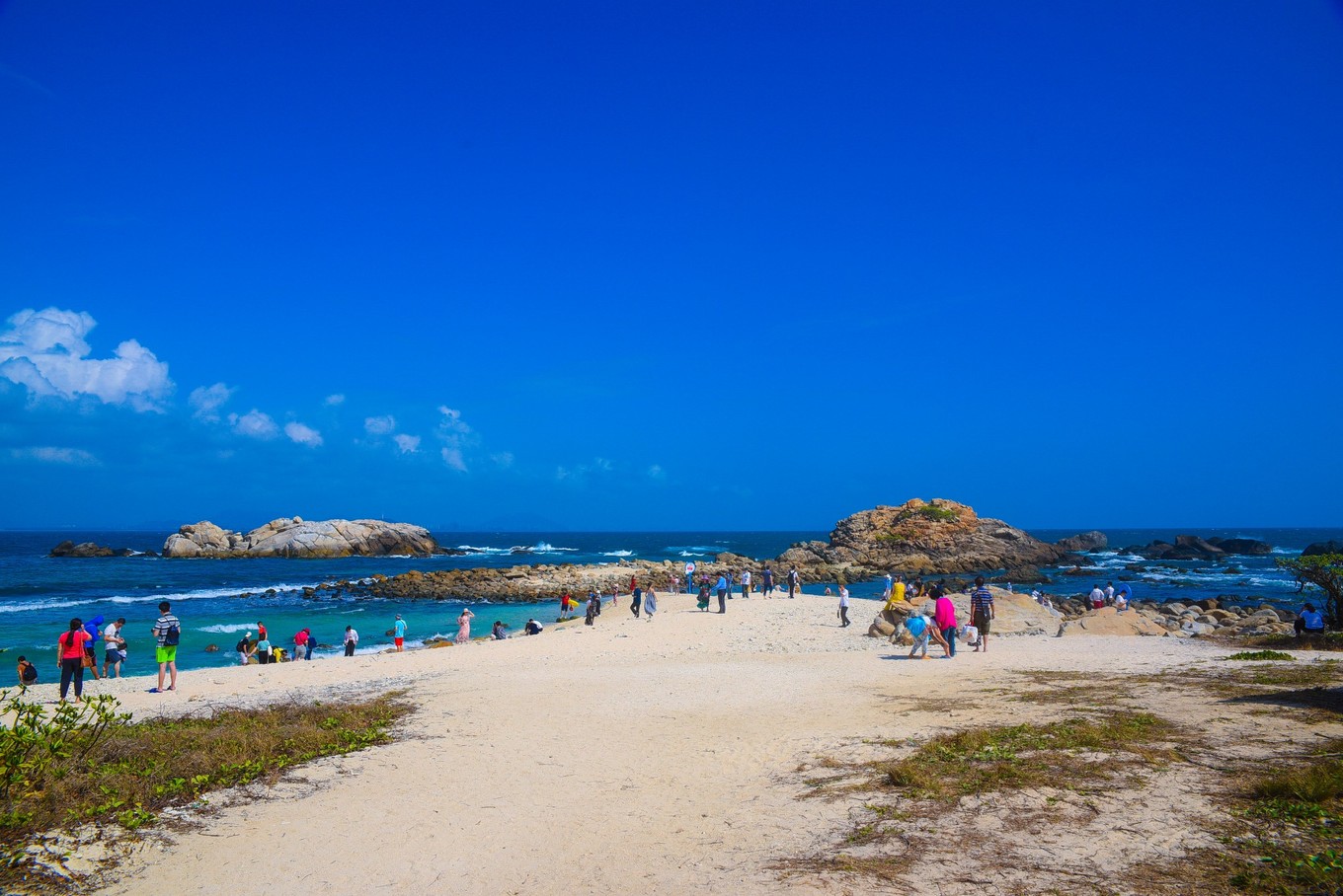 三亚旅游与美食攻略,三亚旅游攻略三亚美食