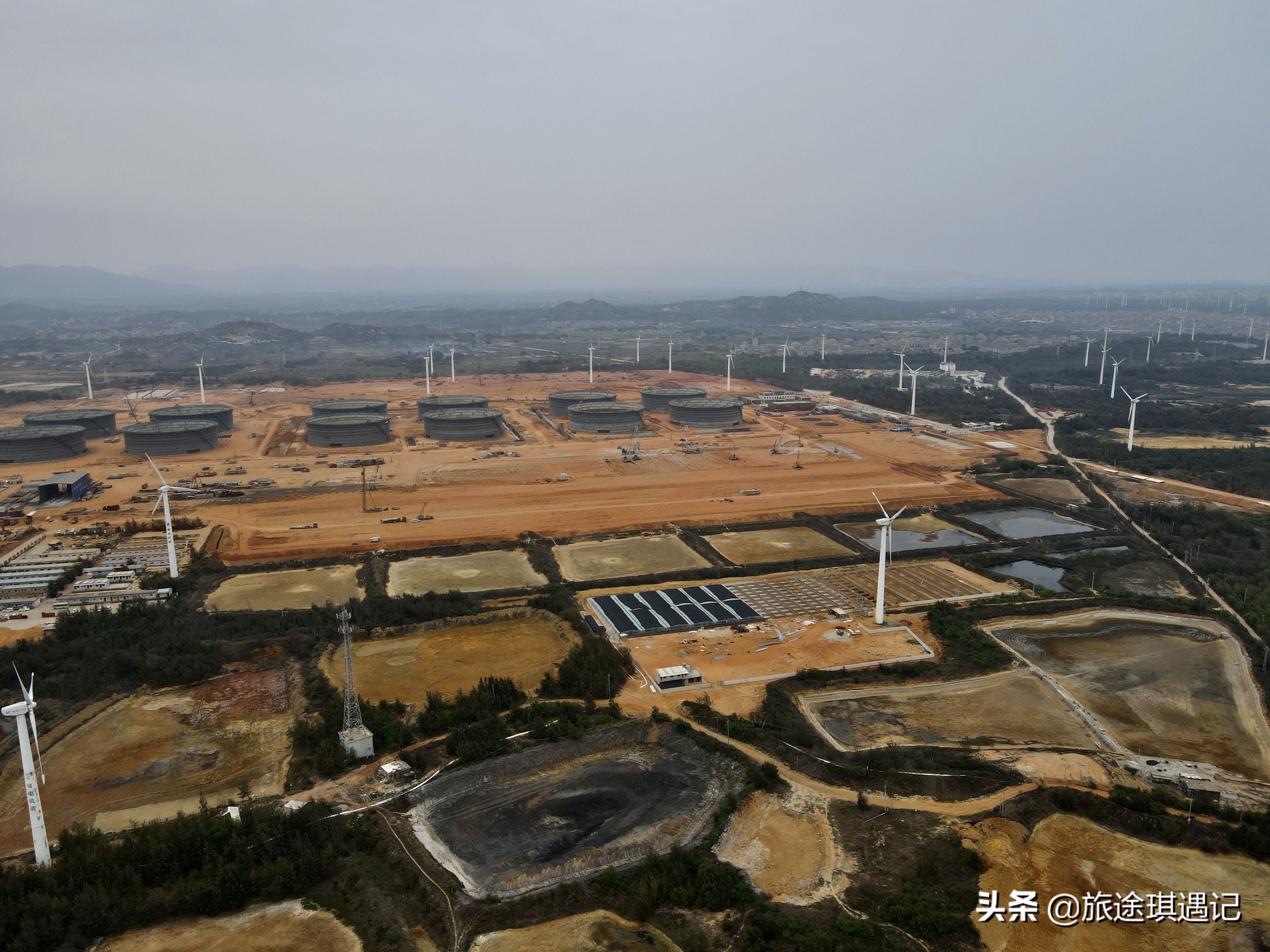 一座灯塔、一口神泉、一片风车，在广东惠来我看到了不一样的大海