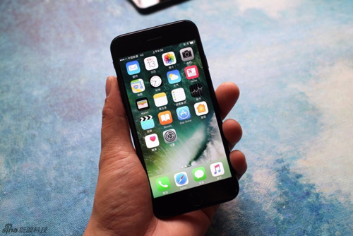 7p主板能换到8p的主板吗,苹果7p主板坏了有必要换吗