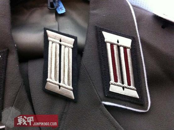 不只是仪仗！——东柏林的卫兵们