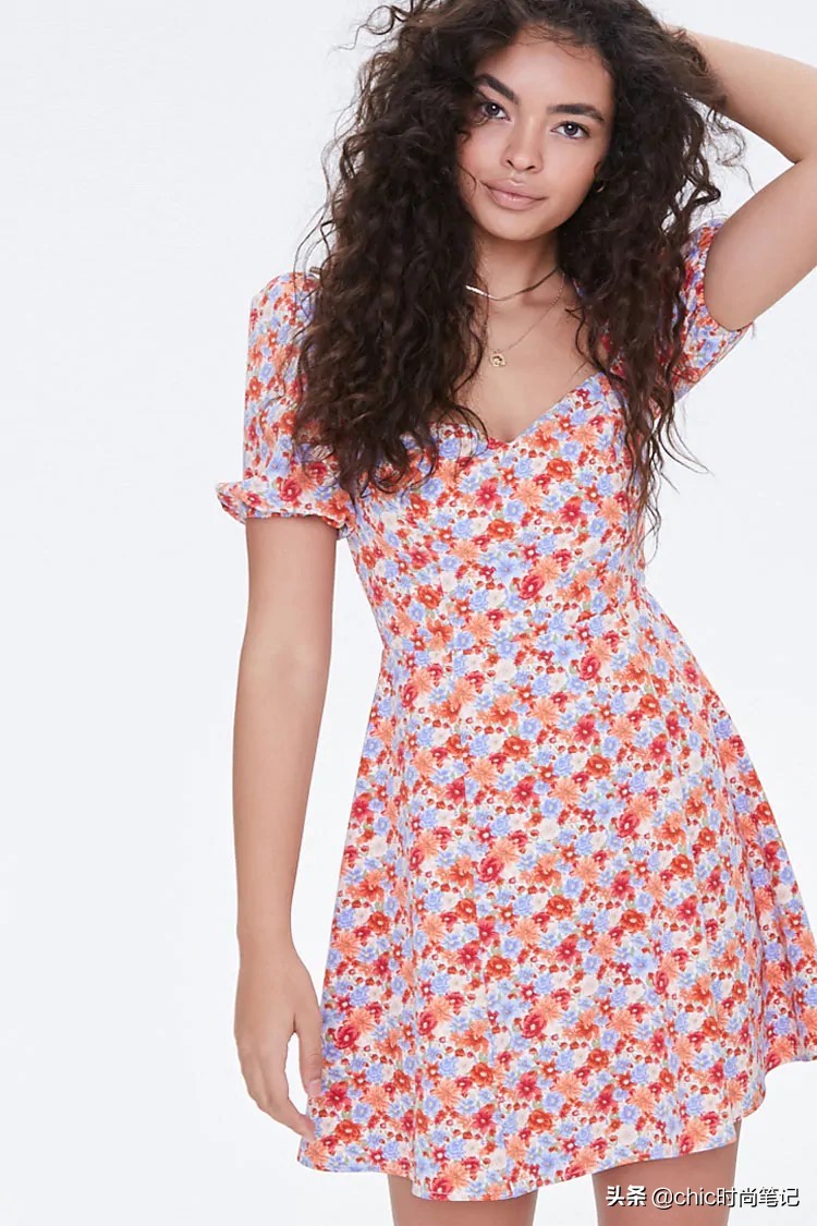 blackpinkjisoo碎花裙,blackpink珍妮碎花裙