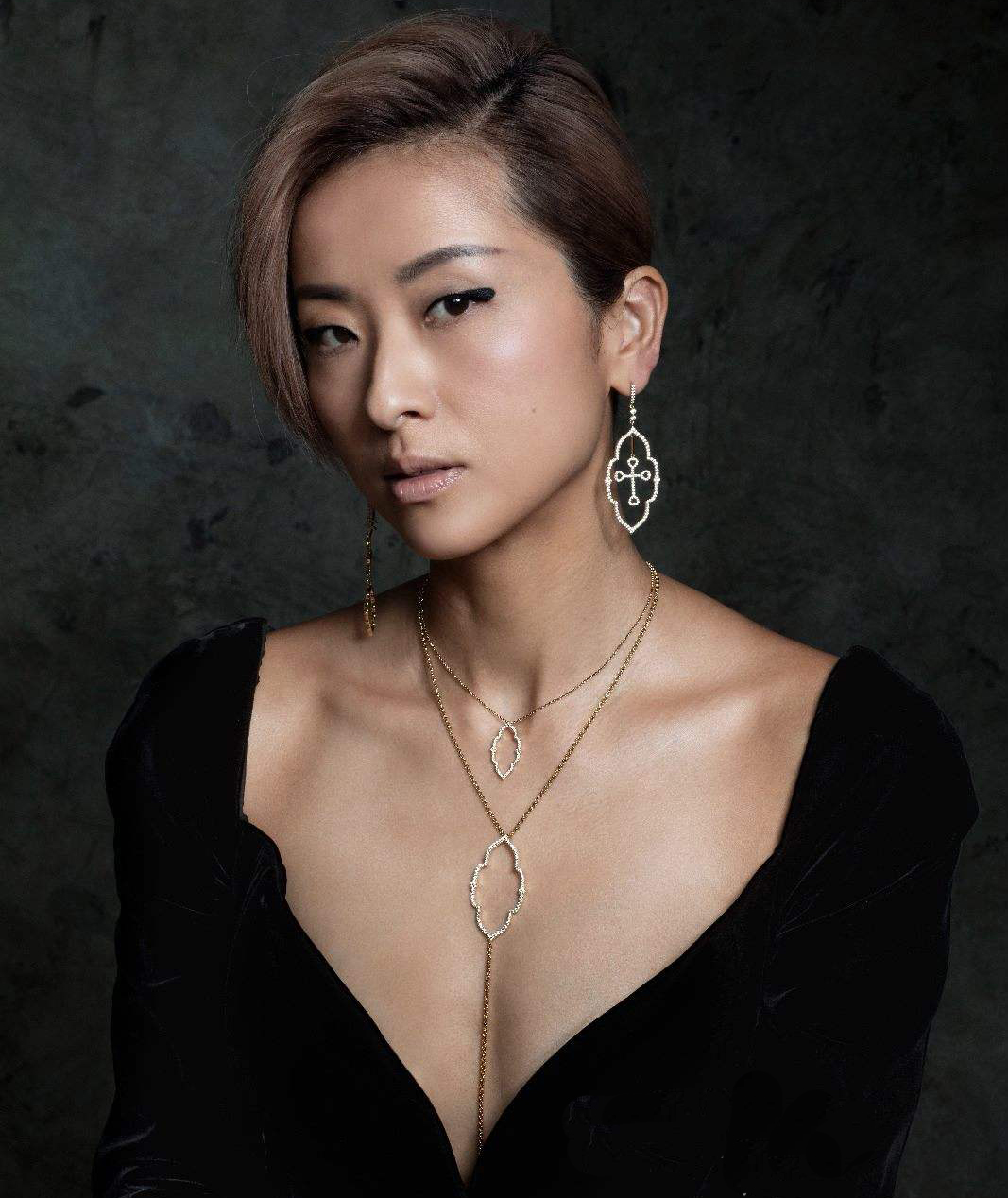 周冬雨高定首饰,周冬雨的珠宝品牌