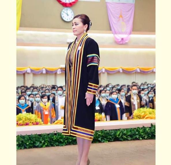 泰王20位忠诚美人,泰王20名嫔妃图片大全