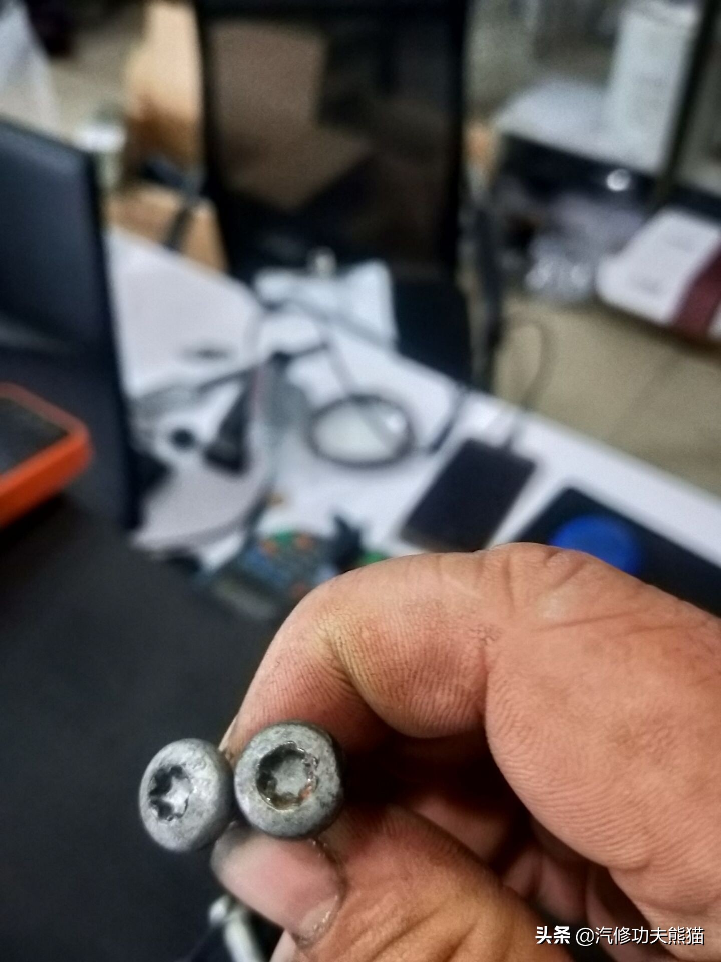 10年斯柯达昊锐1.8t烧机油怎么整,斯柯达昊锐烧机油500公里烧一升