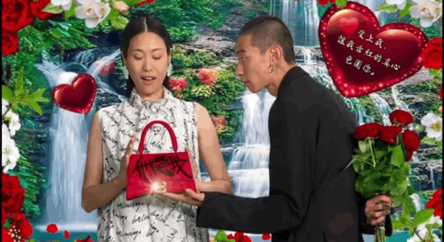 相亲遇到穿巴黎世家的男人,女朋友穿巴黎世家见男朋友