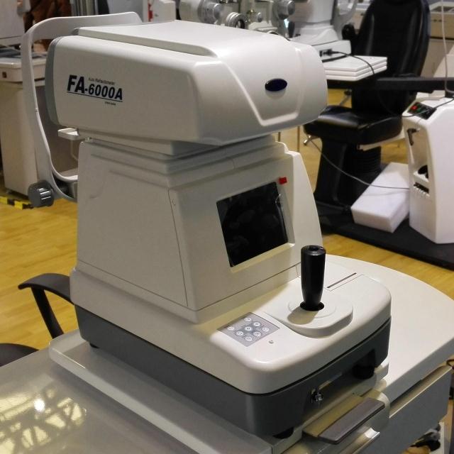 12岁一年近视度数增加200度正常吗,第一次配眼镜度数就300多