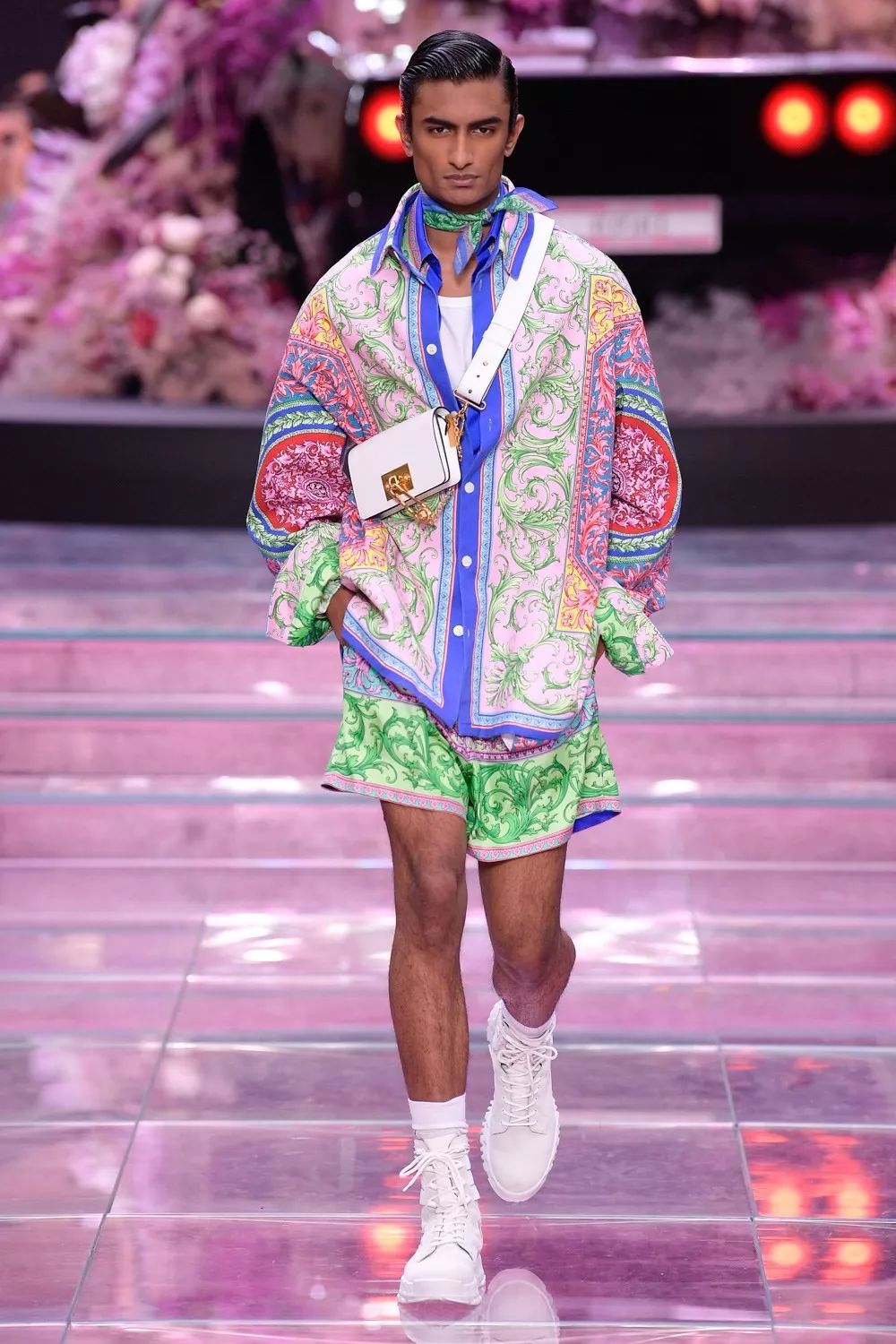 versace新款价格,versace限量版