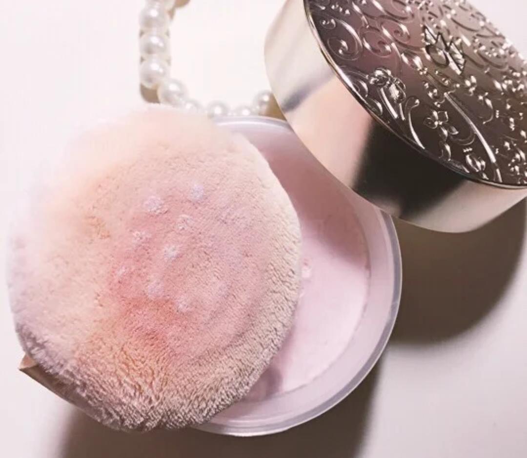 混干皮散粉推荐黛珂,干皮大白饼和黛珂散粉哪个好用