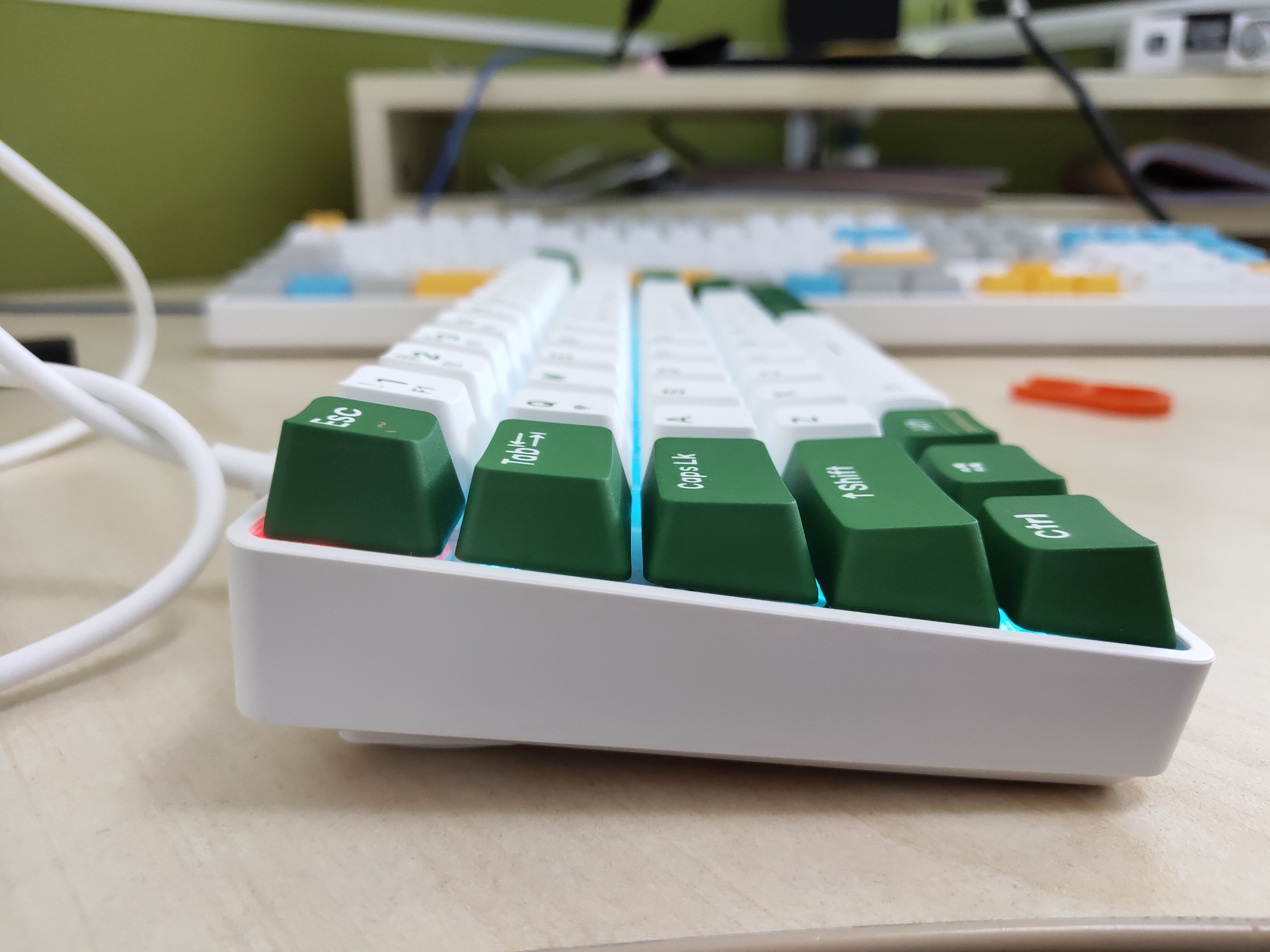 樱桃mx2.0和mx3.0键盘有什么区别,樱桃2.0机械键盘和罗技k845哪个好