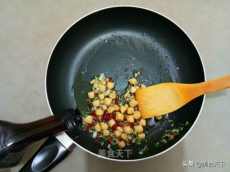 干贝怎么烧汤好吃又营养,家常干贝这样做汤鲜味美