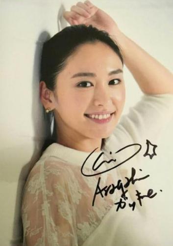 给明星签名应该签什么,明星签名都是随便签的吗