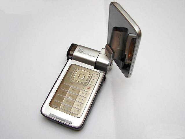 十年前的诺基亚6120c,十年前的诺基亚6680