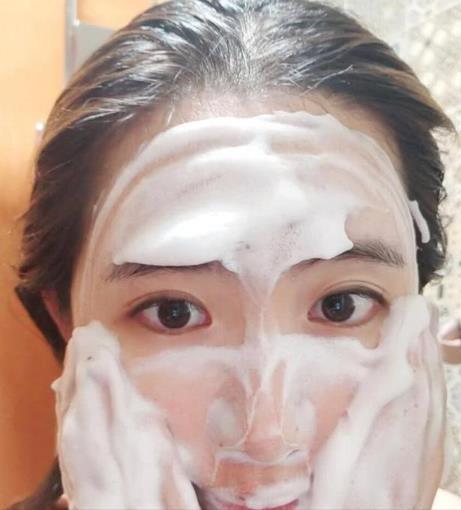 为什么夏天毛孔粗大的问题很明显,夏天出油导致脸颊毛孔粗大怎么办