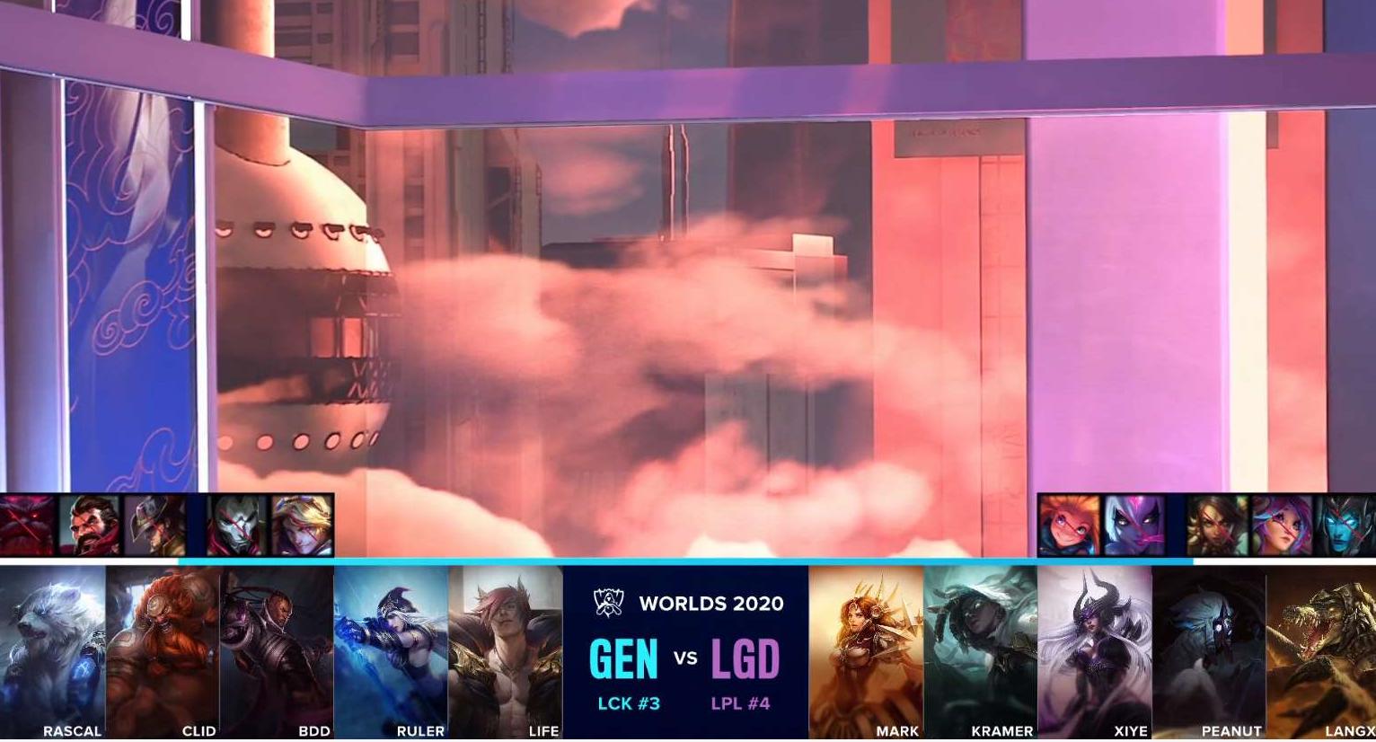 解说质疑小花生“罚站送头”操作,回看3次后感叹:这波没法洗