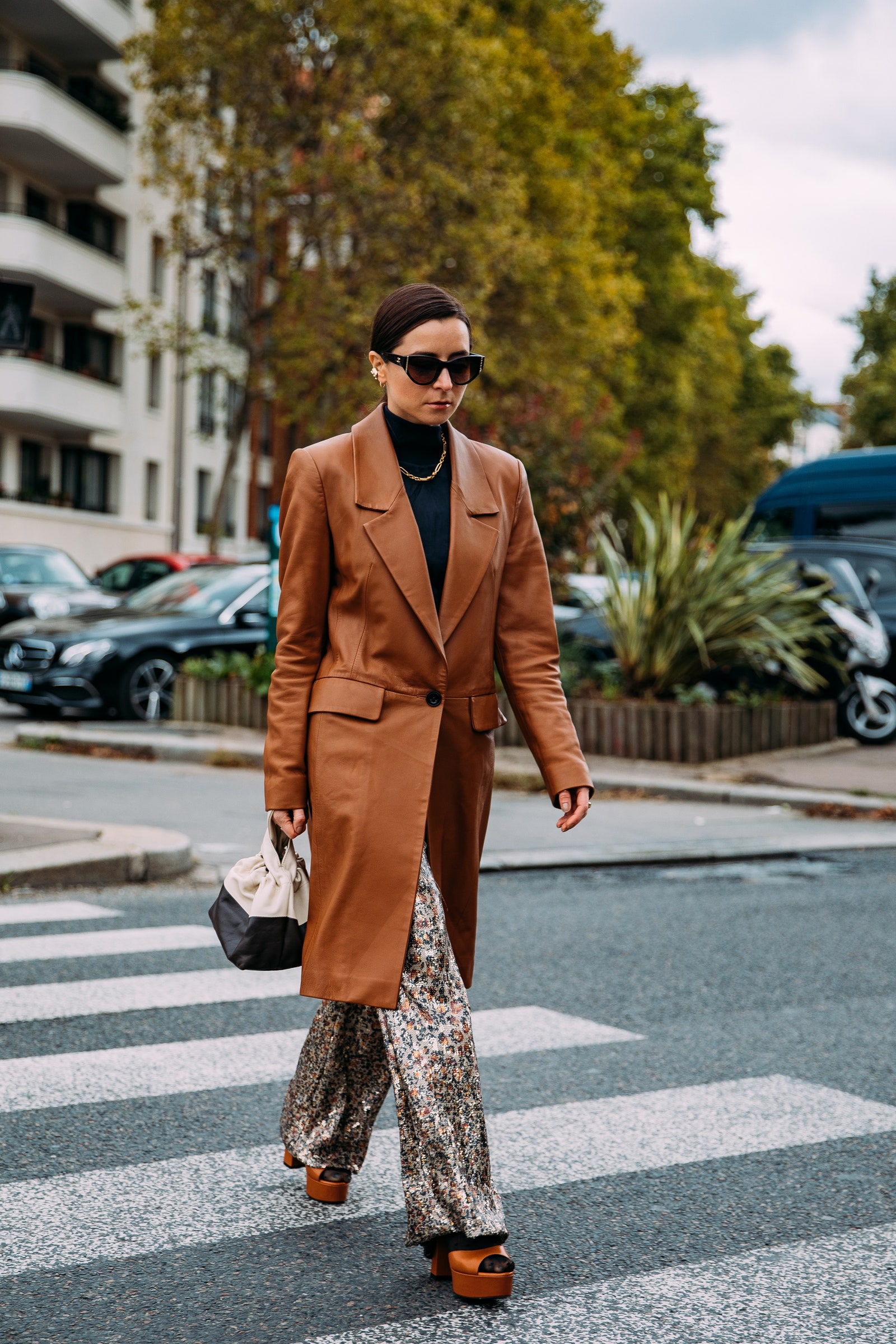 2023春夏巴黎时装周街拍特辑,2021巴黎高定时装周街拍