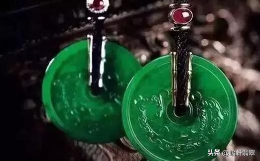 平平无奇的豆种翡翠，为何能让马云豪掷700万拍下？