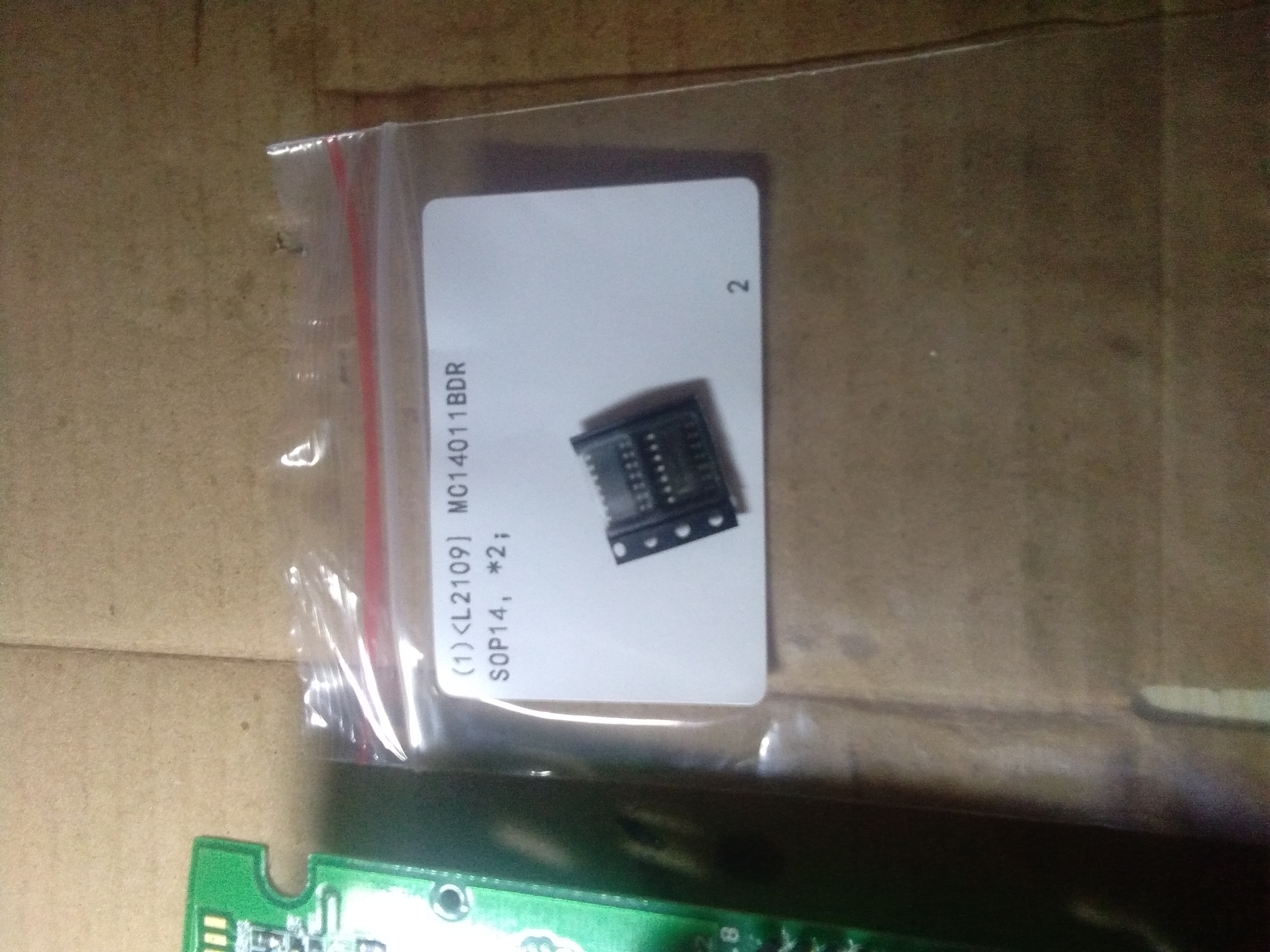 用万用表蜂鸣档测电容一直响,万用表蜂鸣器常响指示灯常亮