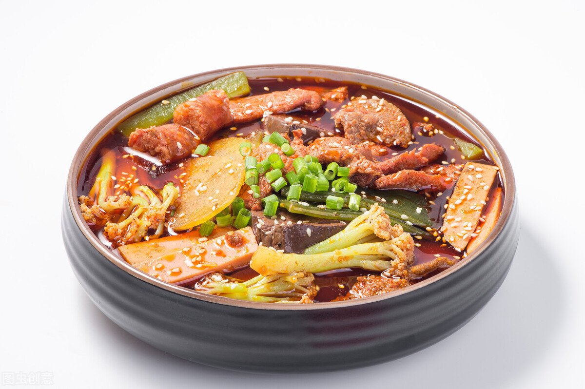 冒菜火锅麻辣烫钵钵鸡有什么区别,麻辣烫和串串香冒菜