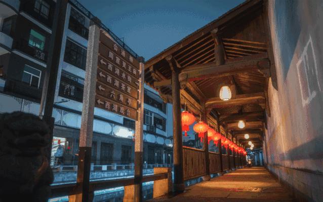 爱在17烟台视频,爱在17路夜景