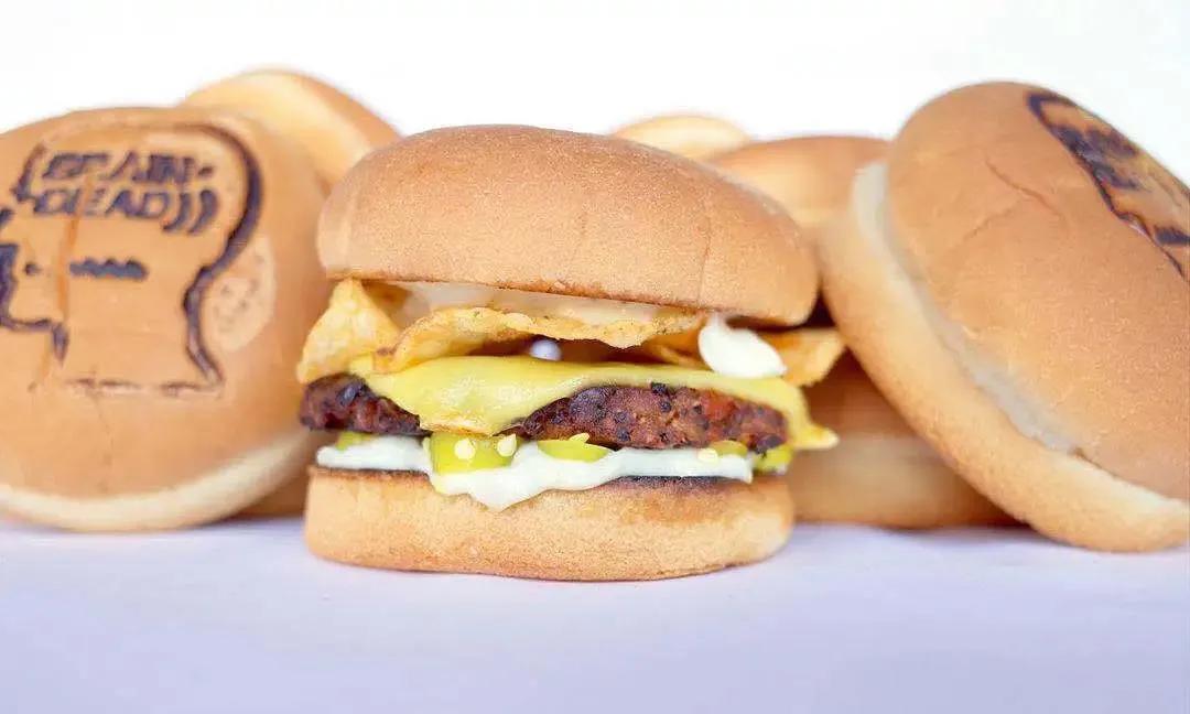 「每周联名X讯」或许我们都误解了他？丝绸可能只是不在球鞋出现