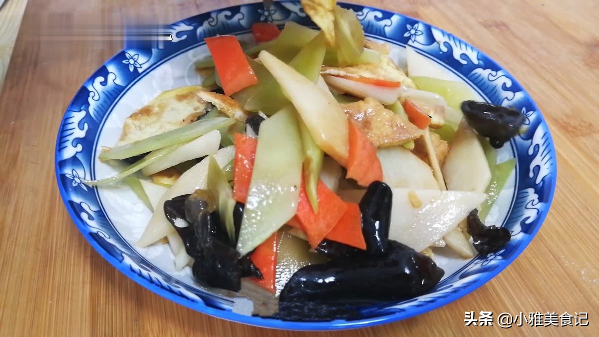 莴笋不炒蛋,2个鸡蛋莴笋的各种吃法大全