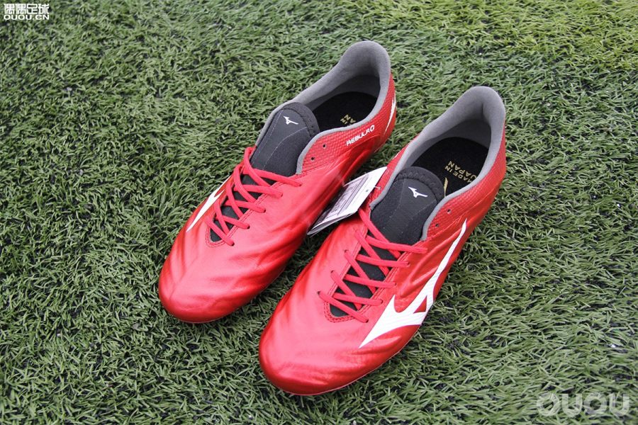 rebula足球鞋测评,日产足球鞋测评