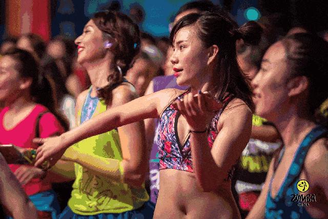 明星私教不想让你知道的减肥操，在家轻松瘦10斤