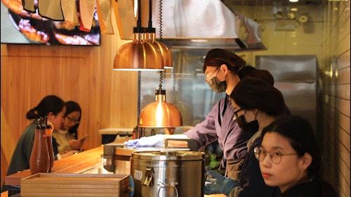 真刺激！丼饭界的“菲丽”，位处小巷，只靠口口相传但却天天爆满