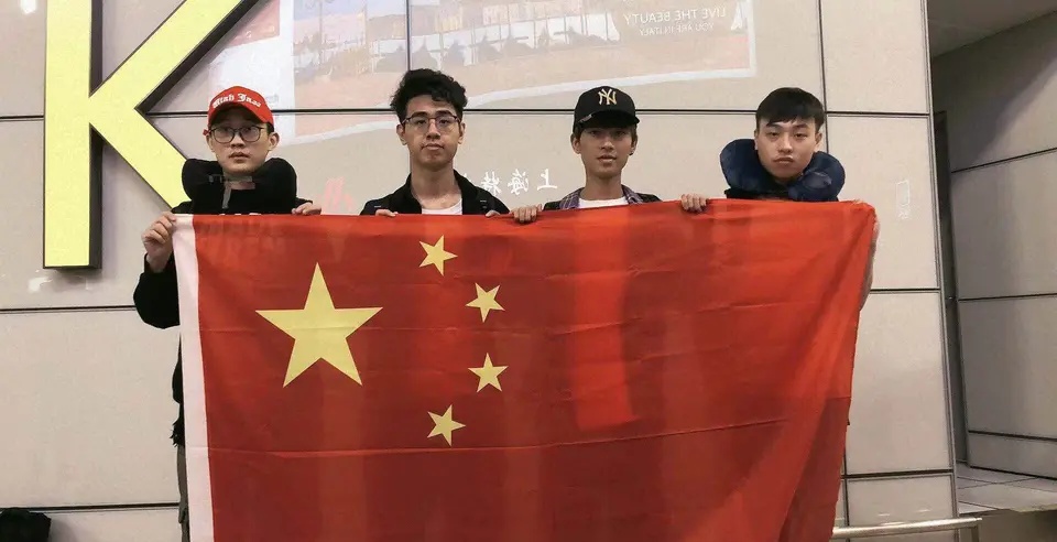 原以为职业战队都“不差钱”,看完QM基地后,赞助4个键盘印logo