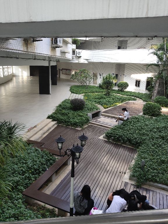 广东女子职业技术学院地铁站,广州女子职业学院附近的学校