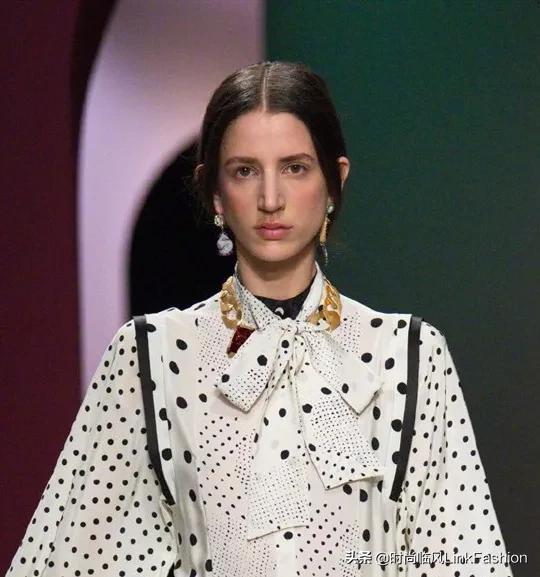 复古感元素,打造春天的时髦衣橱