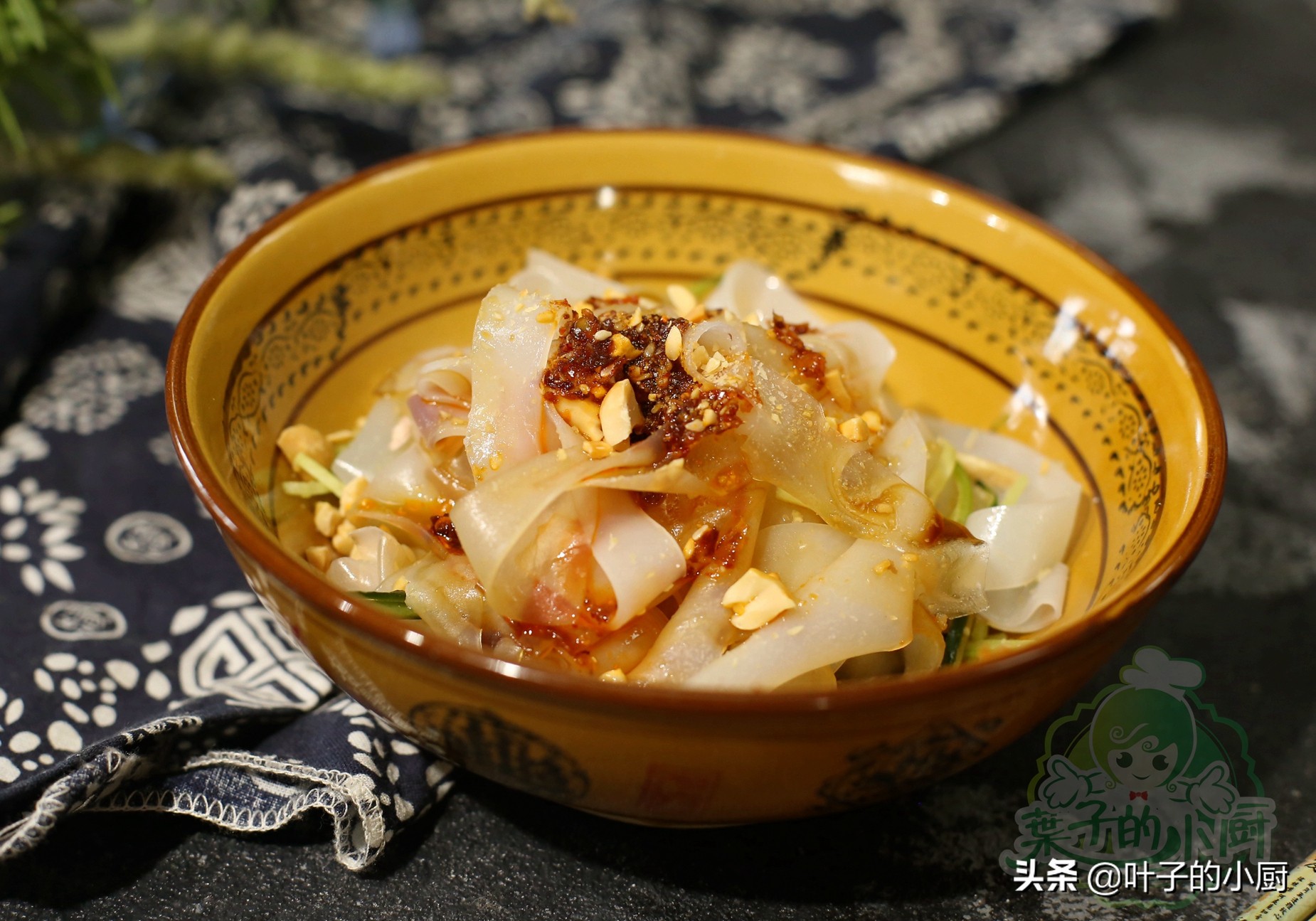 正宗做凉皮的方法和技巧,凉皮为什么发粘干裂