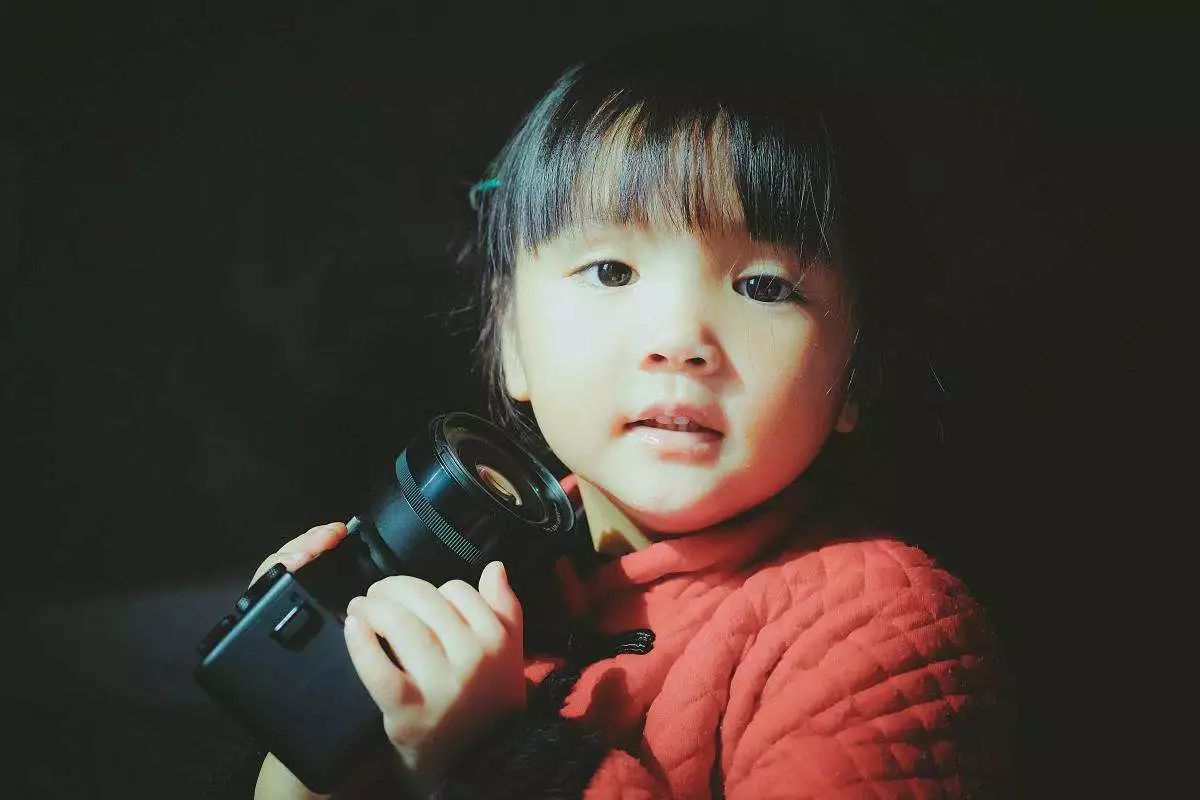 新生宝宝眼屎多什么原因,新生宝宝眼屎黄脓状怎么办