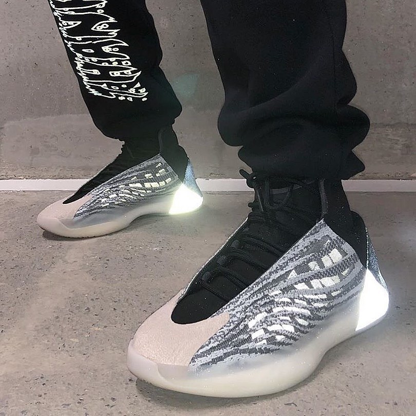 侃爷上脚球鞋,侃爷穿过的球鞋