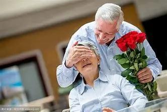 老人和子女关系不好怎么办,老人晚年怎么和孩子关系不好