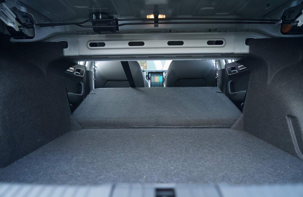 荣威i6maxev,荣威i6max智驾版是顶配吗