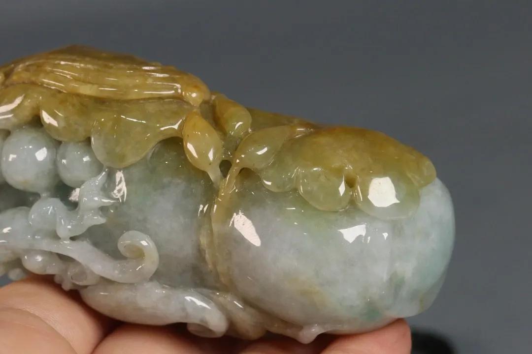 翡翠挂件分享,分享几款翡翠