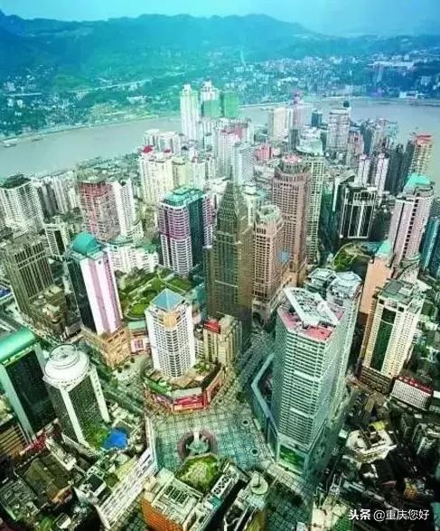 重庆解放碑塔钟视频,重庆解放碑的钟每天都会敲吗