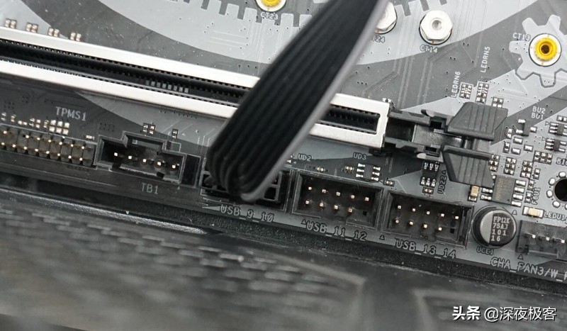 手把手教你装机教程,详细的装机教程你能看完吗