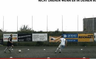 防守型边后卫怎么踢,中后卫和边后卫哪个更难踢