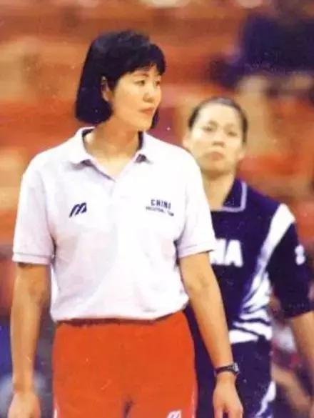 中国女排世界杯十一连胜卫冕赛事,中国女排卫冕世界杯十连胜张常宁