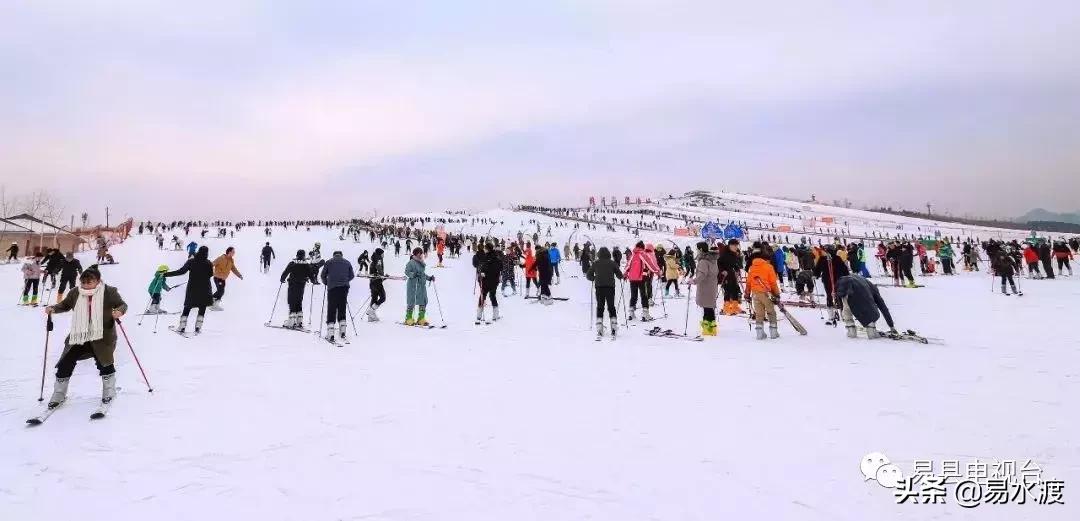 易县好玩,易县谢村文化广场五一
