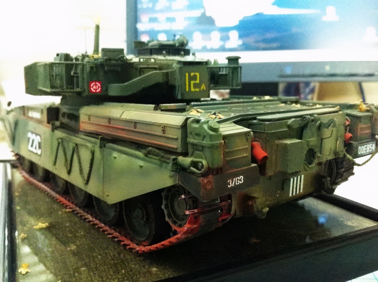 如何做逼真的坦克,怎么做坦克模型不要遥控