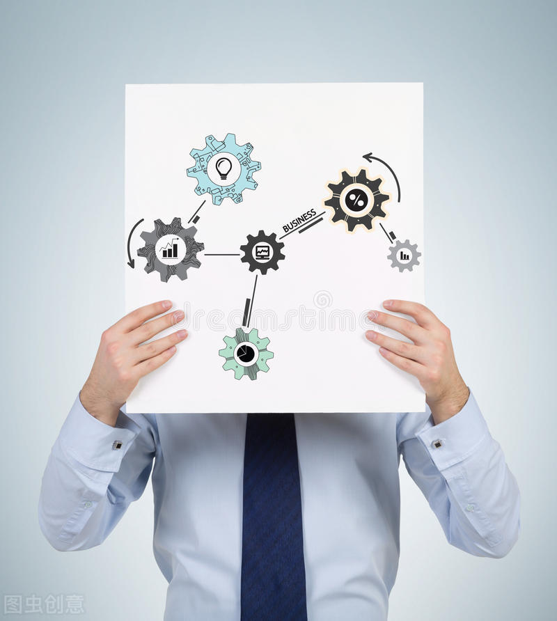 情人节是送大牌礼物还是实用礼物,女孩子情人节送什么礼物比较合适