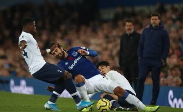 盘点十大生涯饱受伤病困扰的球员,戈麦斯断腿谁铲的