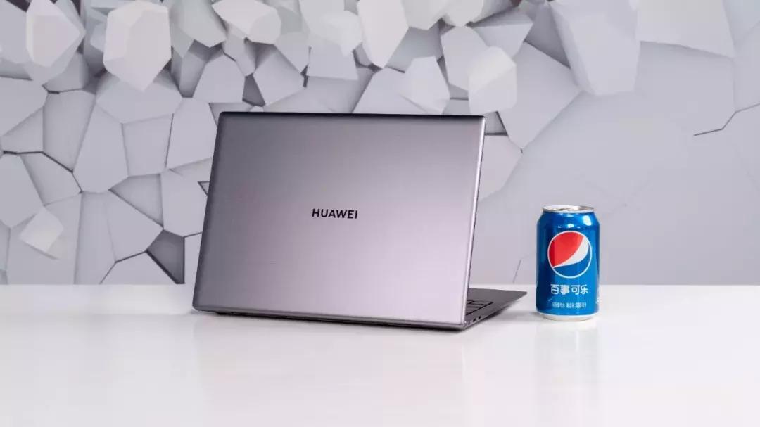 后期可以升级性价比最高的笔记本,聊一款拥有划时代意义的笔记本