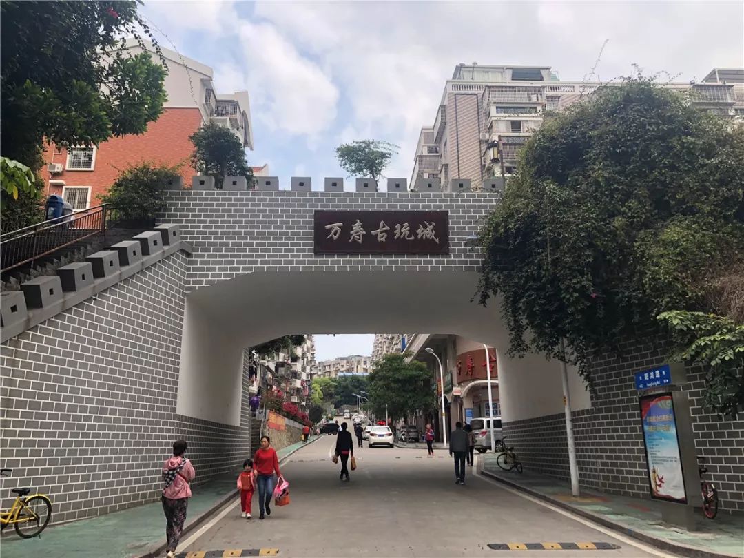 厦门10元店小商品最全批发市场,厦门最大的小商品批发市场在哪里