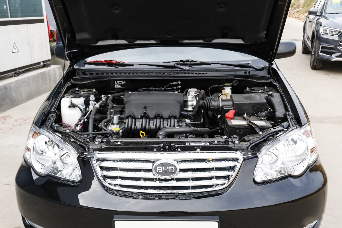 6-7万既省油而不输动力的车哪款好,6到10万买这5款车省油耐造