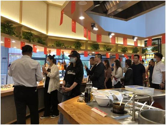 把握精品休闲中式快餐市场风口，谷状元携手加盟商共擘蓝图