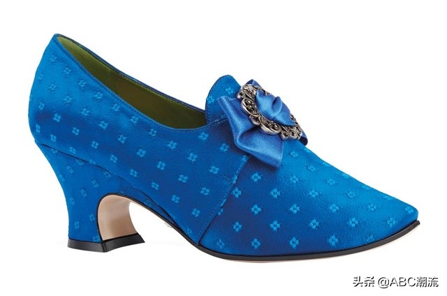 2019古驰高定礼服 (古驰官网女包2019新款)